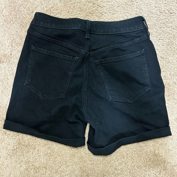 Old Navy Black Denim High-Rise WOW Shorts Size 4 | Stretch Jean Shorts. NWOT - Picture 2 of 3